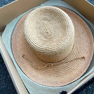 Helen Kaminski hat